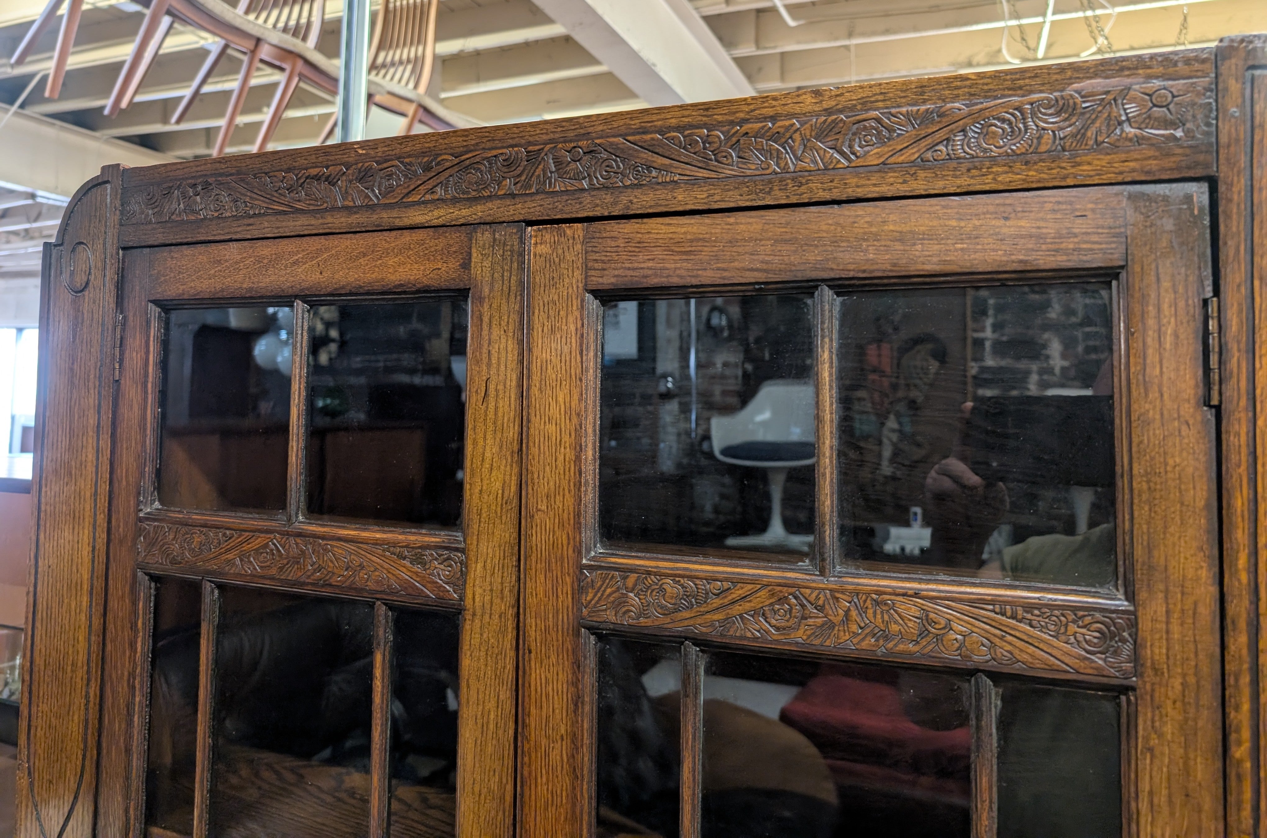 Rustic Old English Oak Glass Front Cabinet