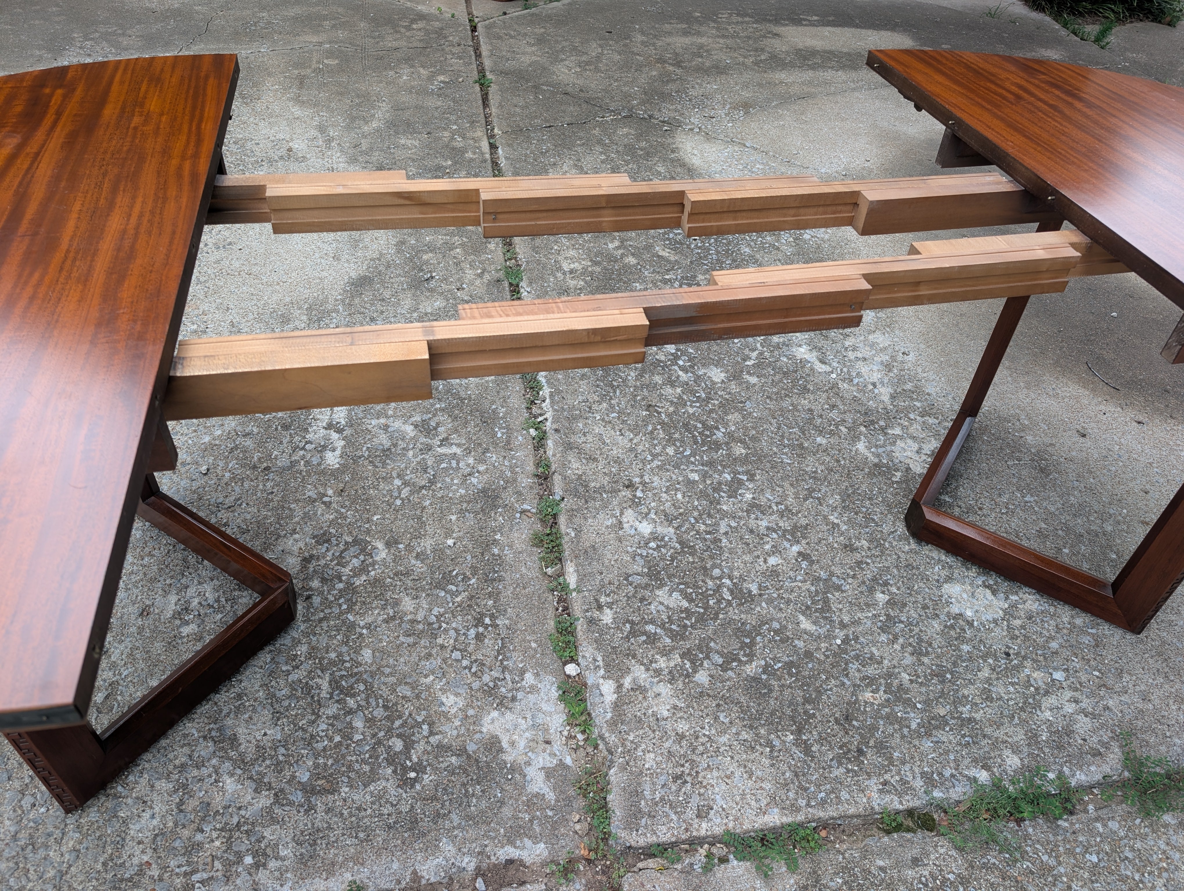 Mid Century Modern Frank Lloyd Wright Taliesen Mahogany Dining Table