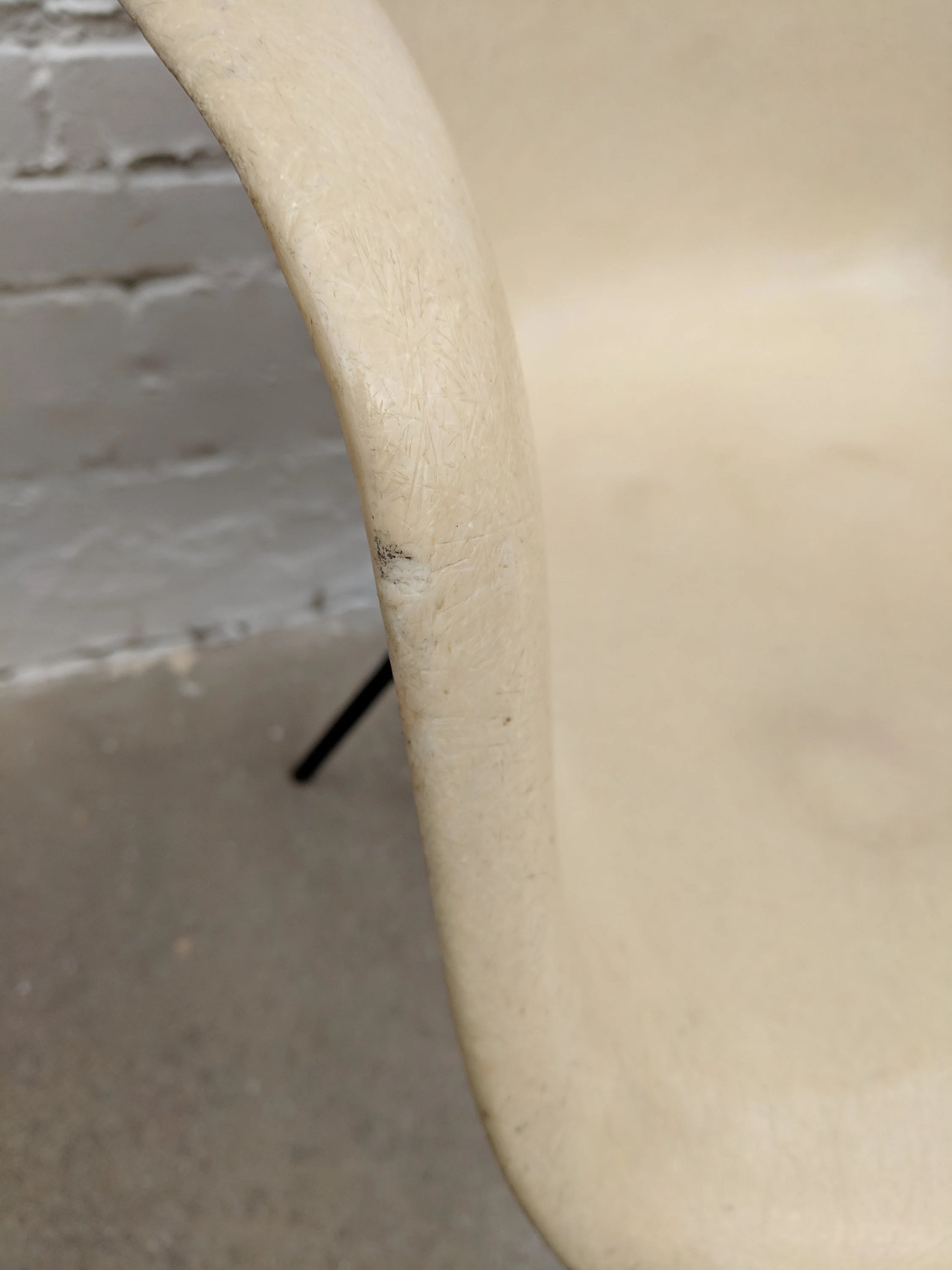 Mid Century Modern Early Eames DAX Armed Shell Chair