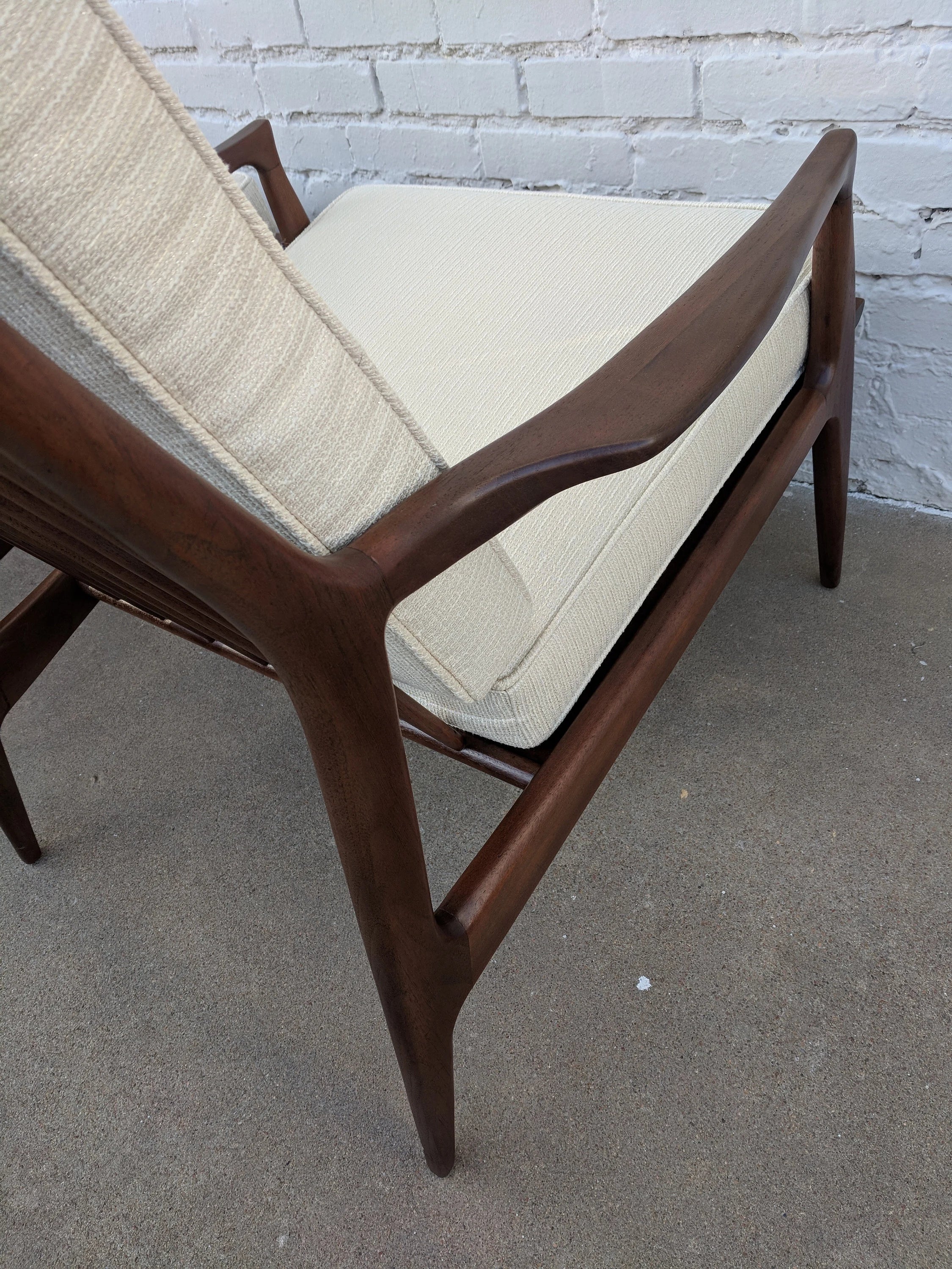 Mid Century Modern Milo Baughman Walnut Lounge Chairs