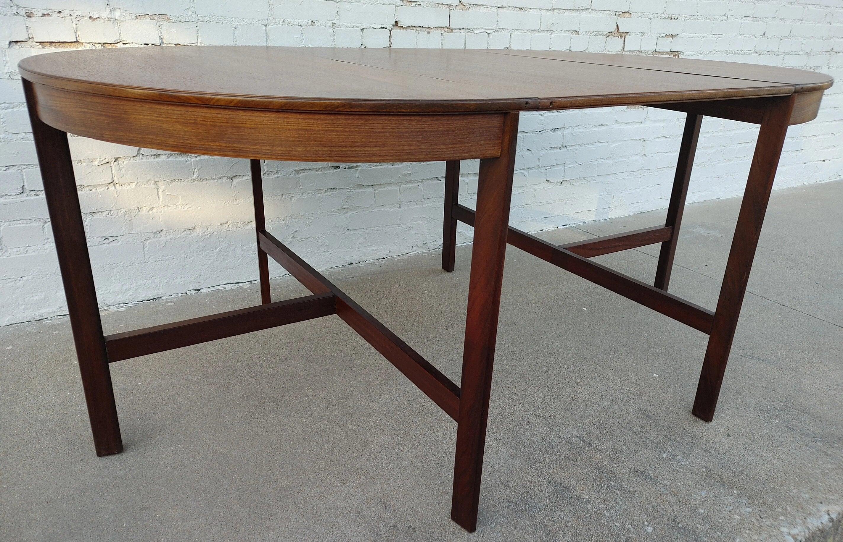 Mid Century Modern. Teak Drop Leaf Table