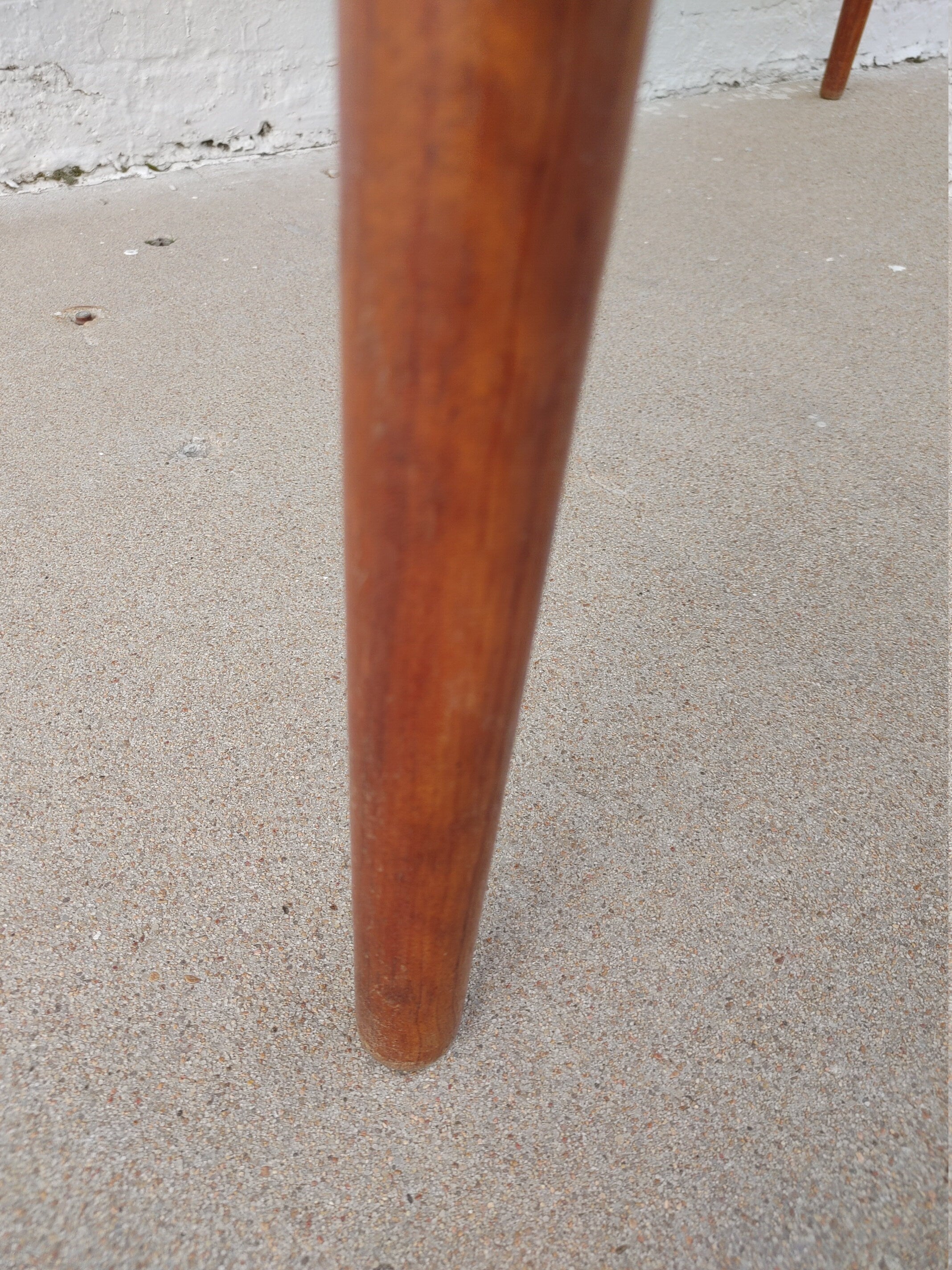 Mid Century Modern Rosewood Dining Table with Hidden Leaf