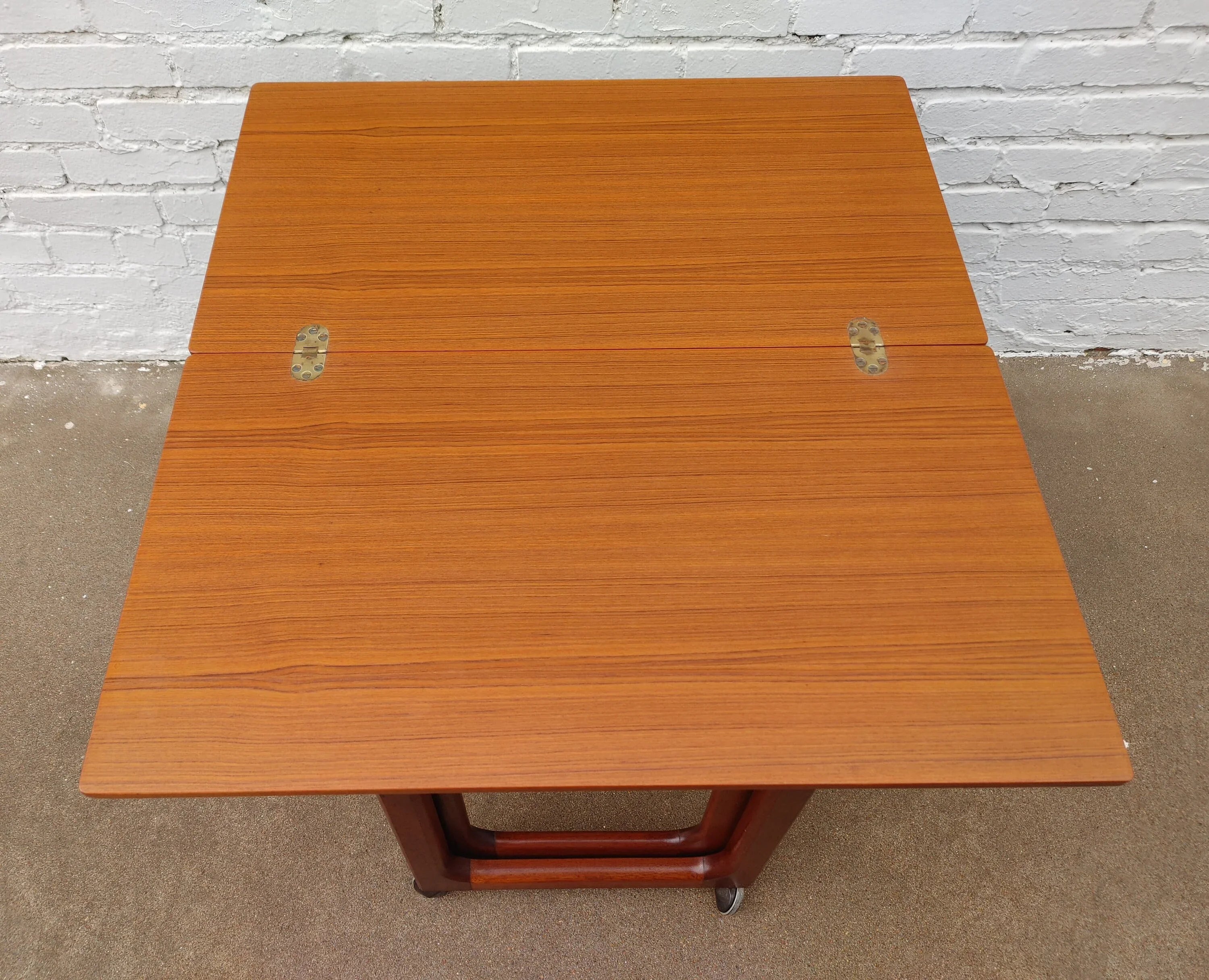 Mid Century Modern McIntosh Teak Extendable Table