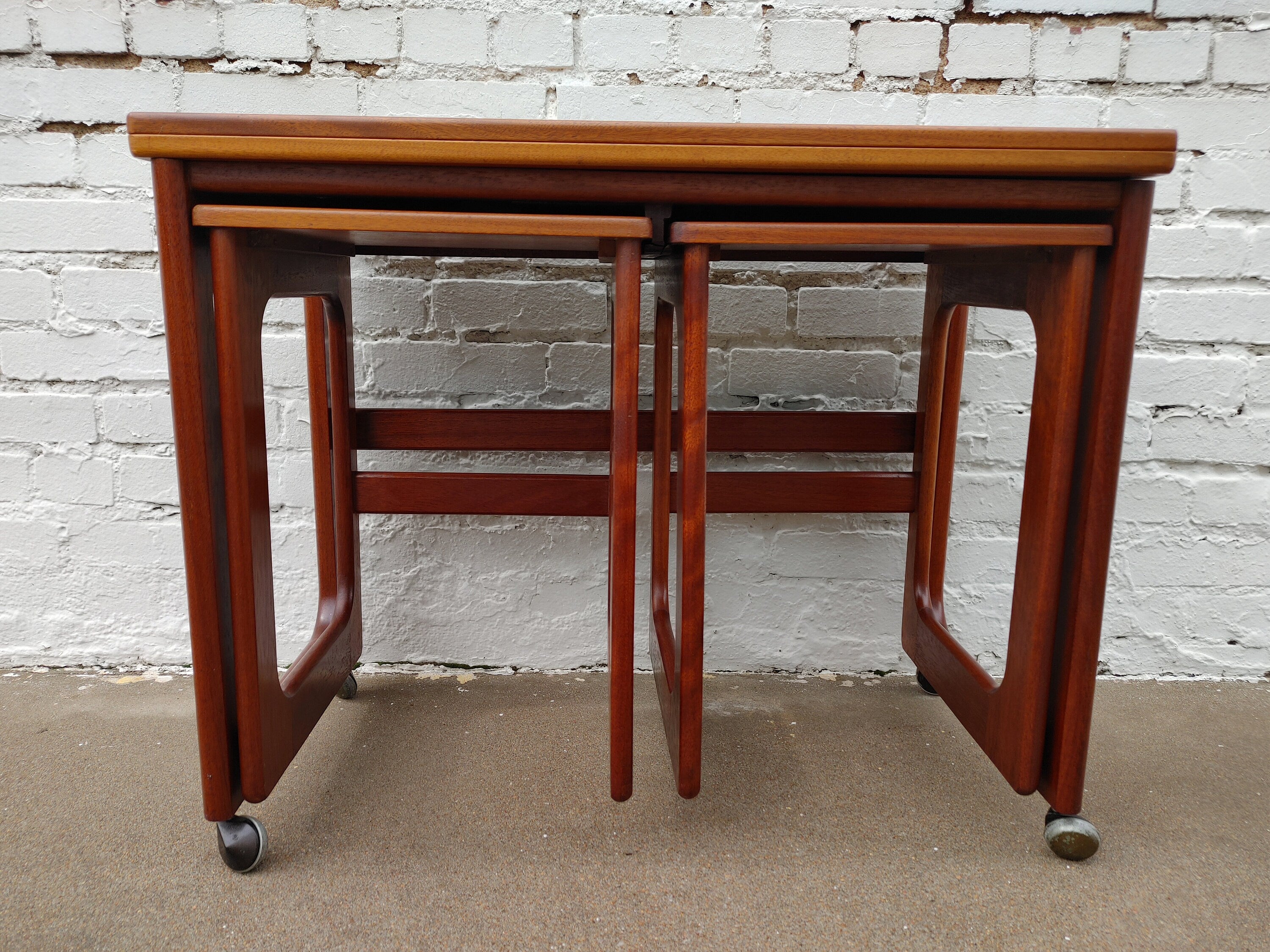 Mid Century Modern McIntosh Teak Extendable Table