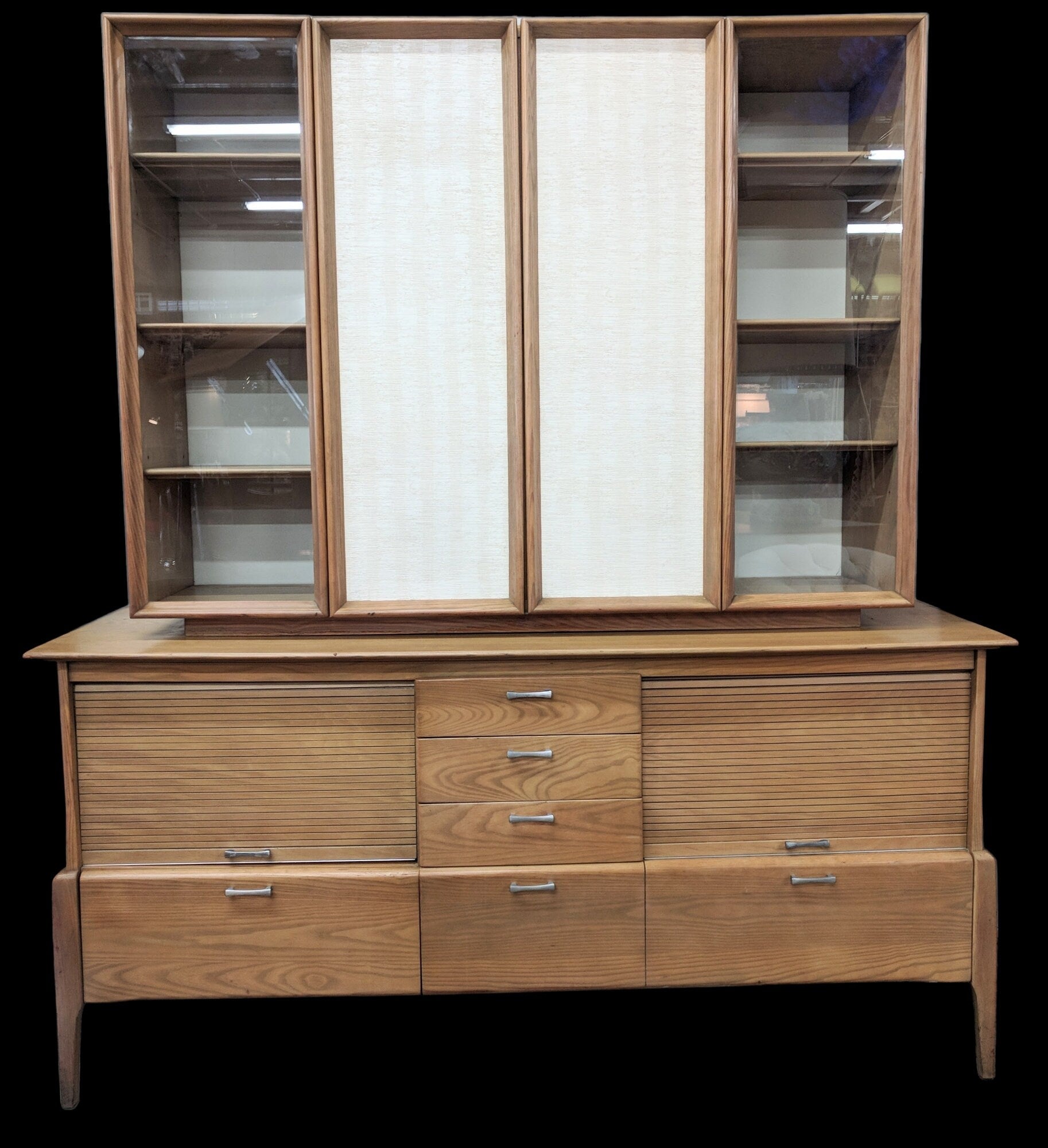 Mid Century Modern Heywood Wakefield Buffet Hutch