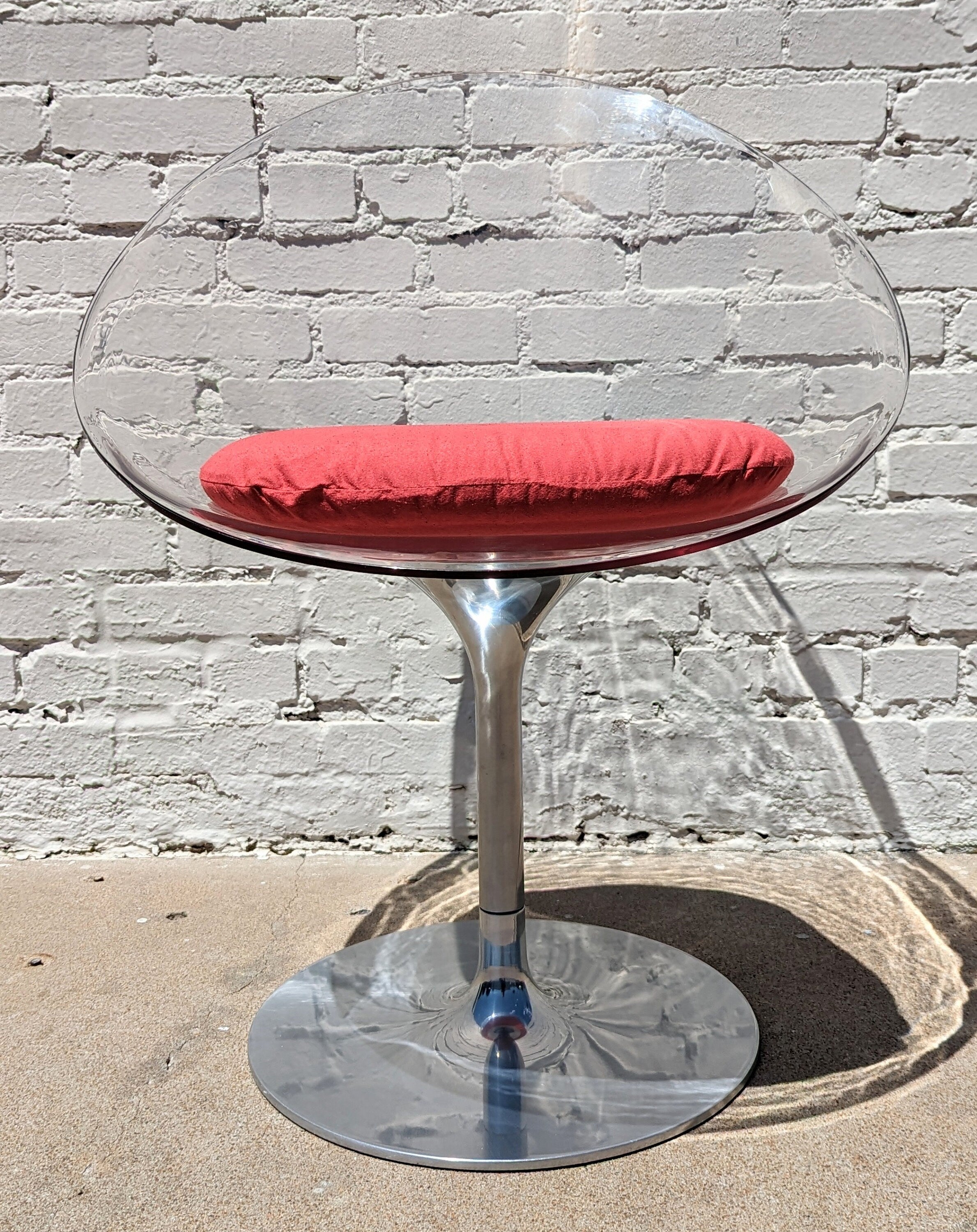 Modern Acrylic Lucite Swivel Chair by Kartell
