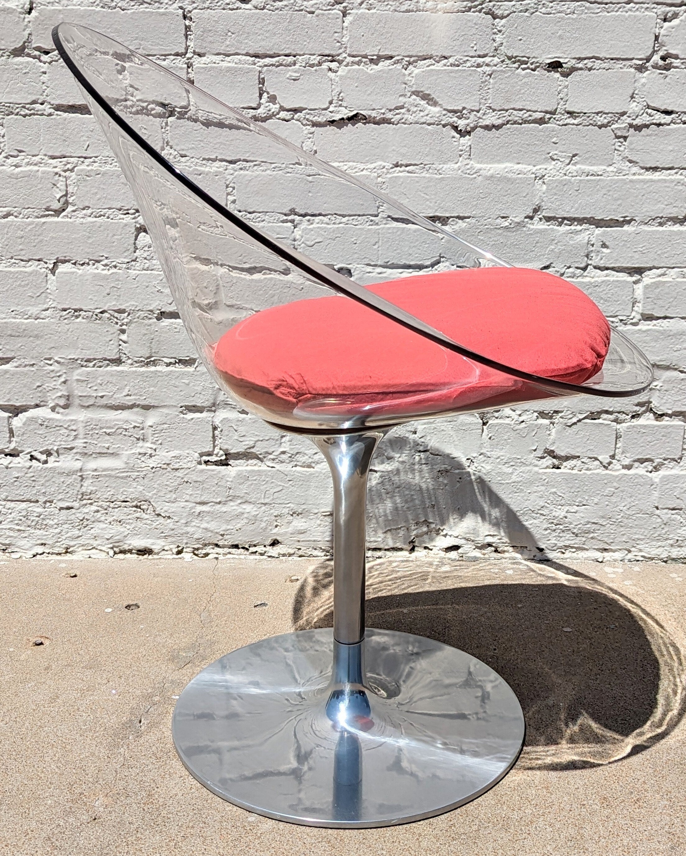Modern Acrylic Lucite Swivel Chair by Kartell