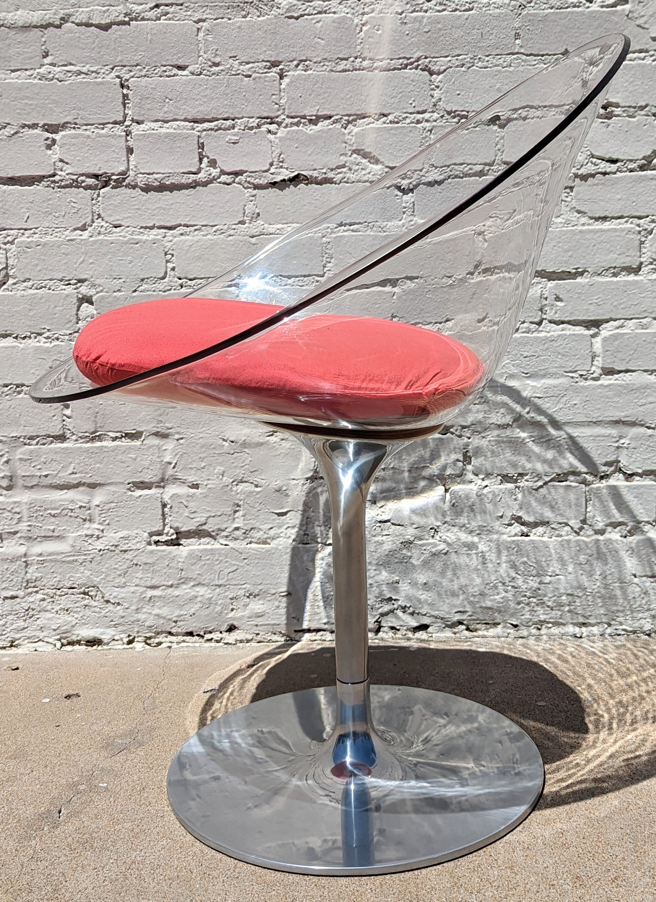 Modern Acrylic Lucite Swivel Chair by Kartell