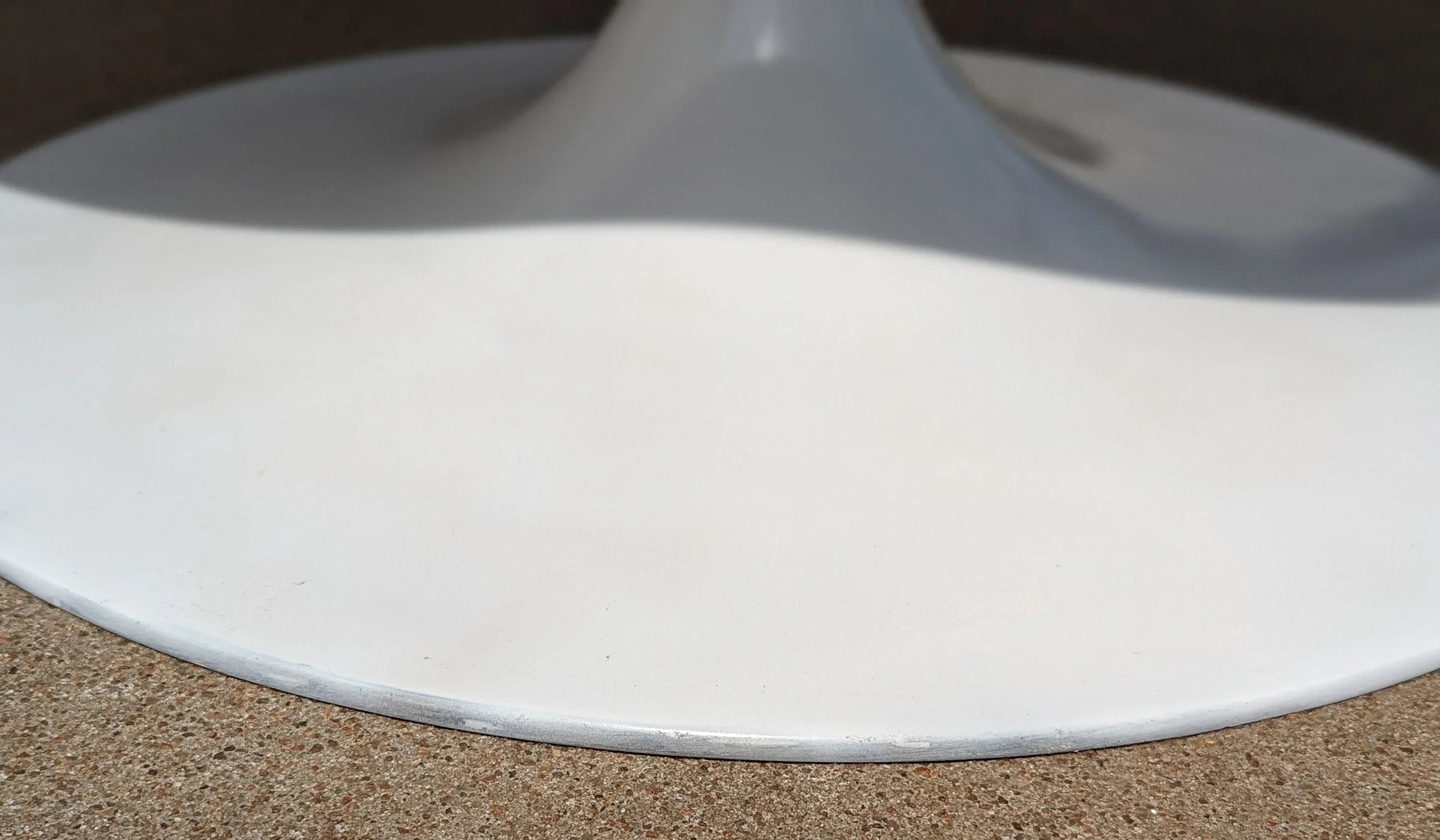 Mid Century Modern Burke Tulip Dining Table