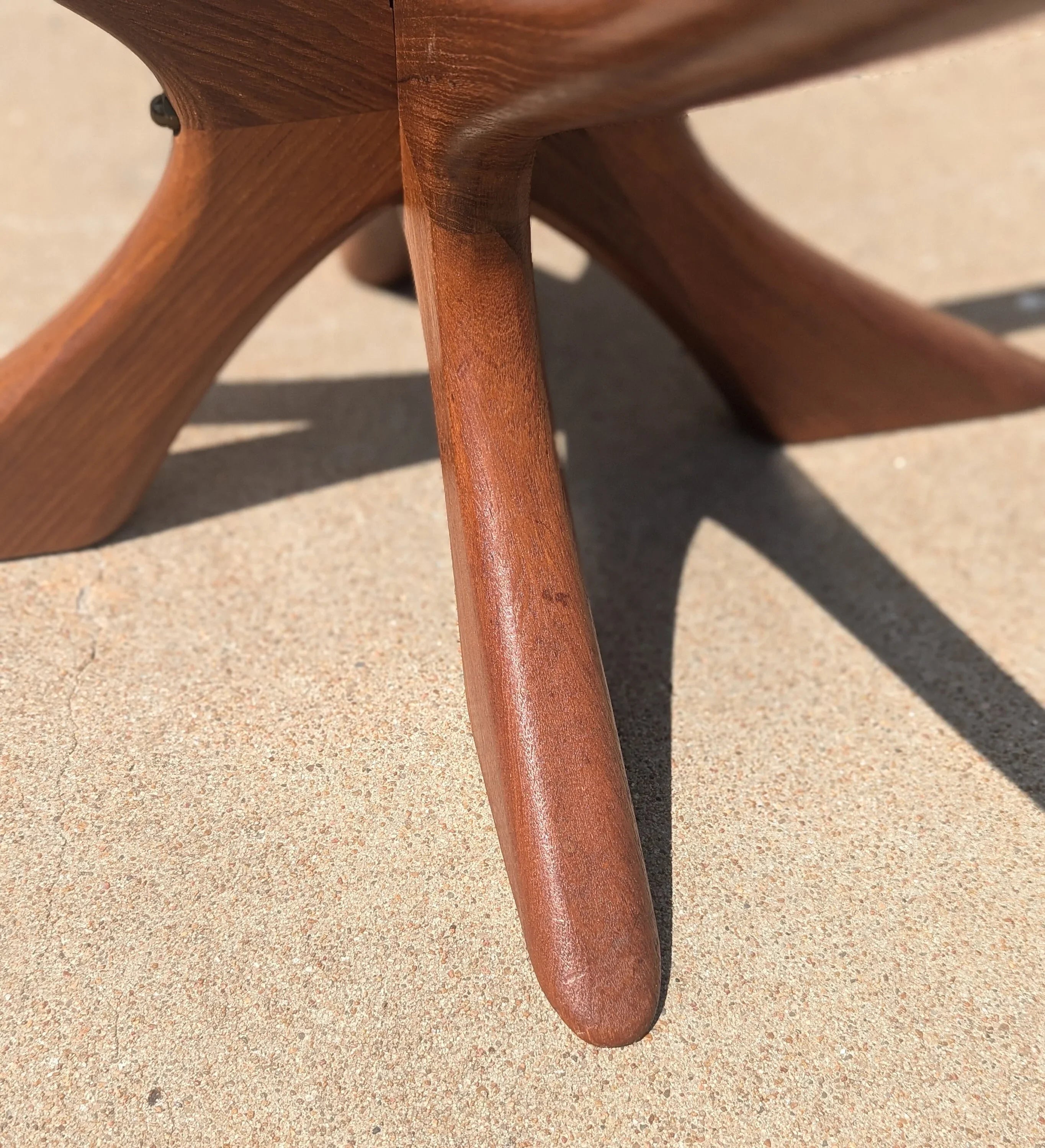 Mid Century Danish Modern Illum Wikkelso Coffee Table