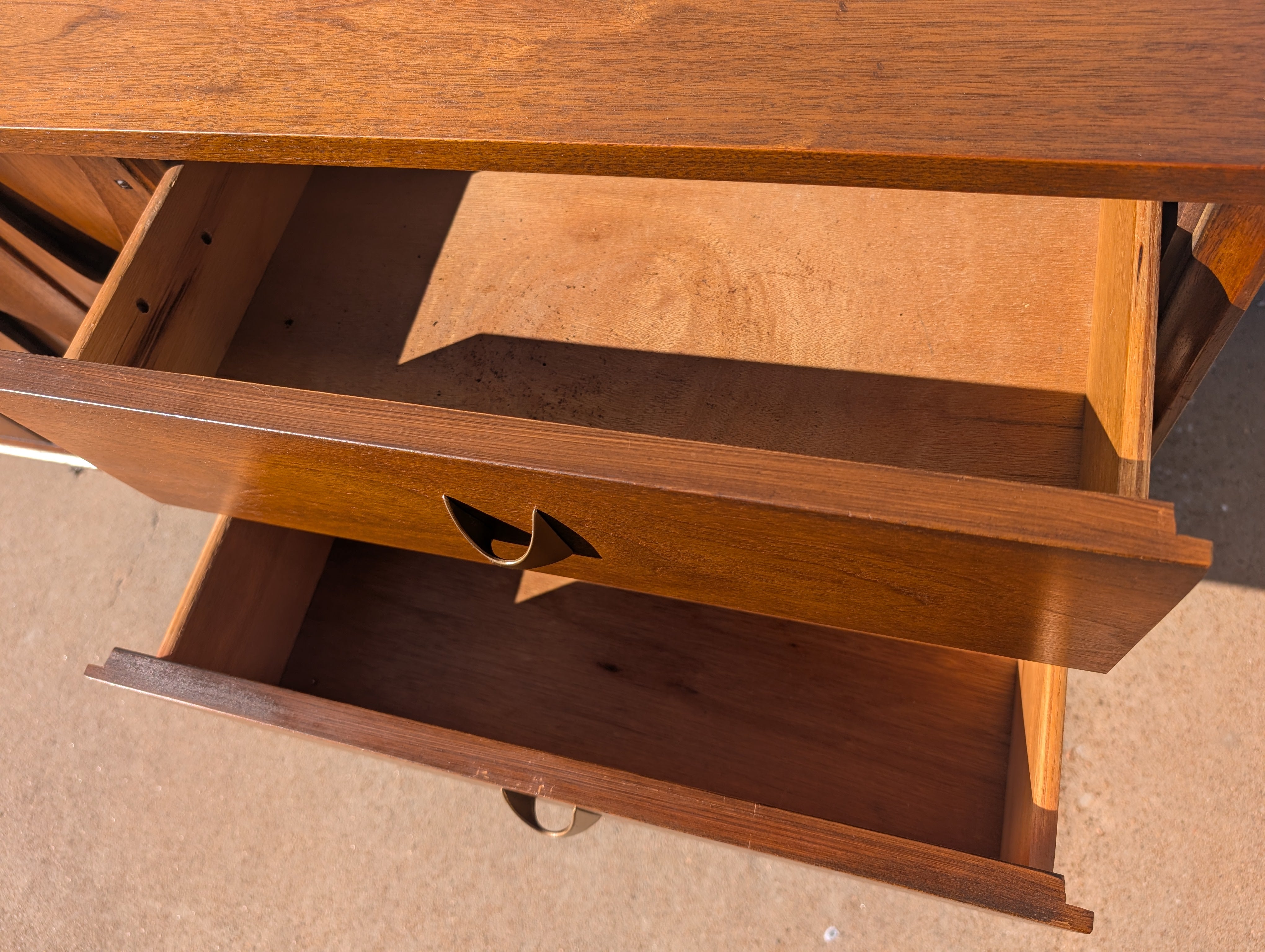Mid Century Modern Broyhill Brasilia Walnut Dresser