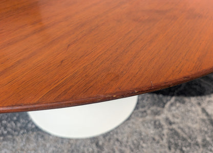 Mid Century Modern Knoll Tulip Table