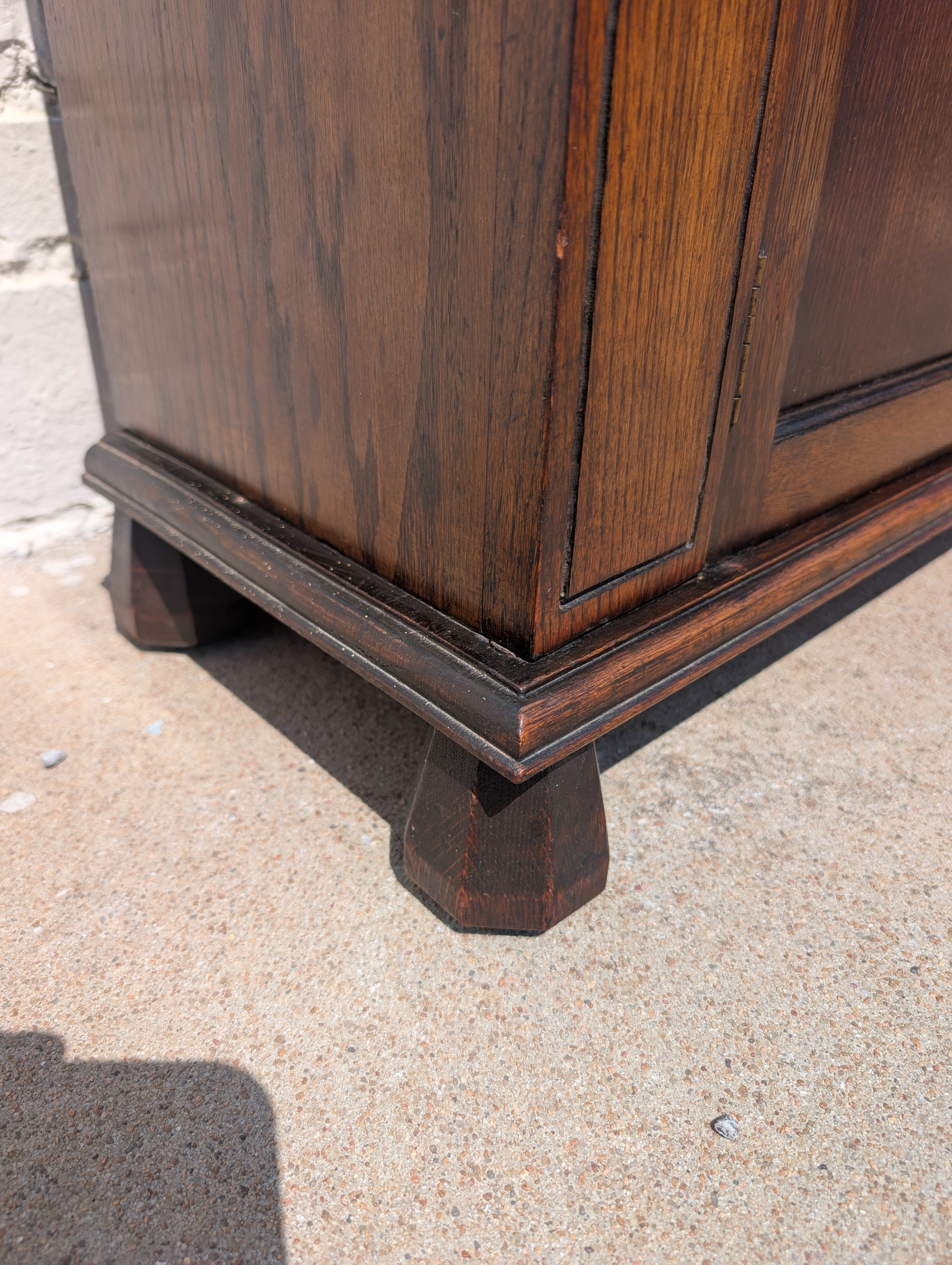 Rustic Old English Oak Glass Front Cabinet