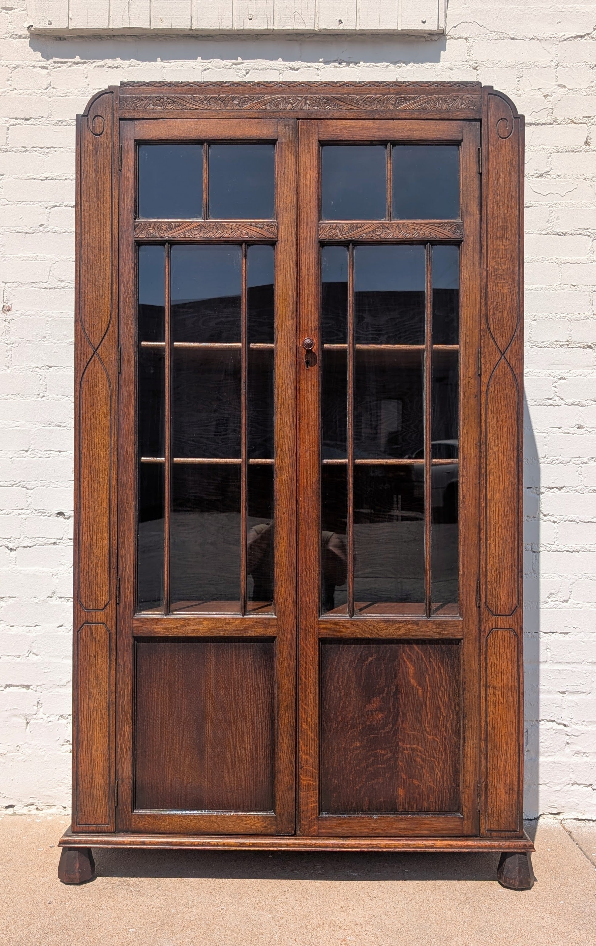 Rustic Old English Oak Glass Front Cabinet