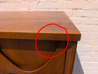 Mid Century Modern Broyhill Brasilia Walnut Dresser