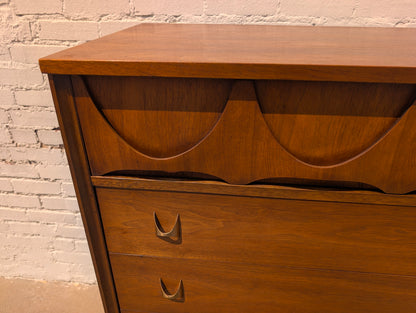 Mid Century Modern Broyhill Brasilia Walnut Dresser