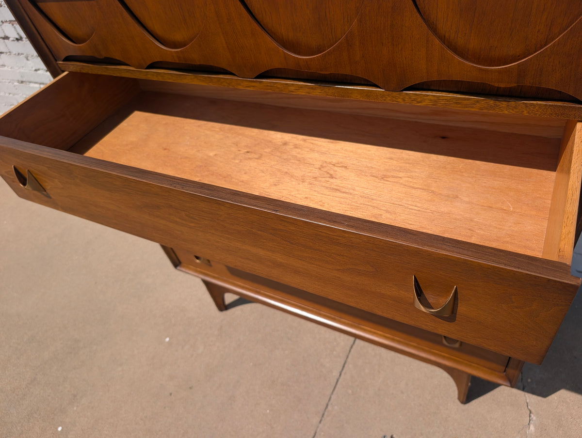 Mid Century Modern Broyhill Brasilia Walnut Dresser