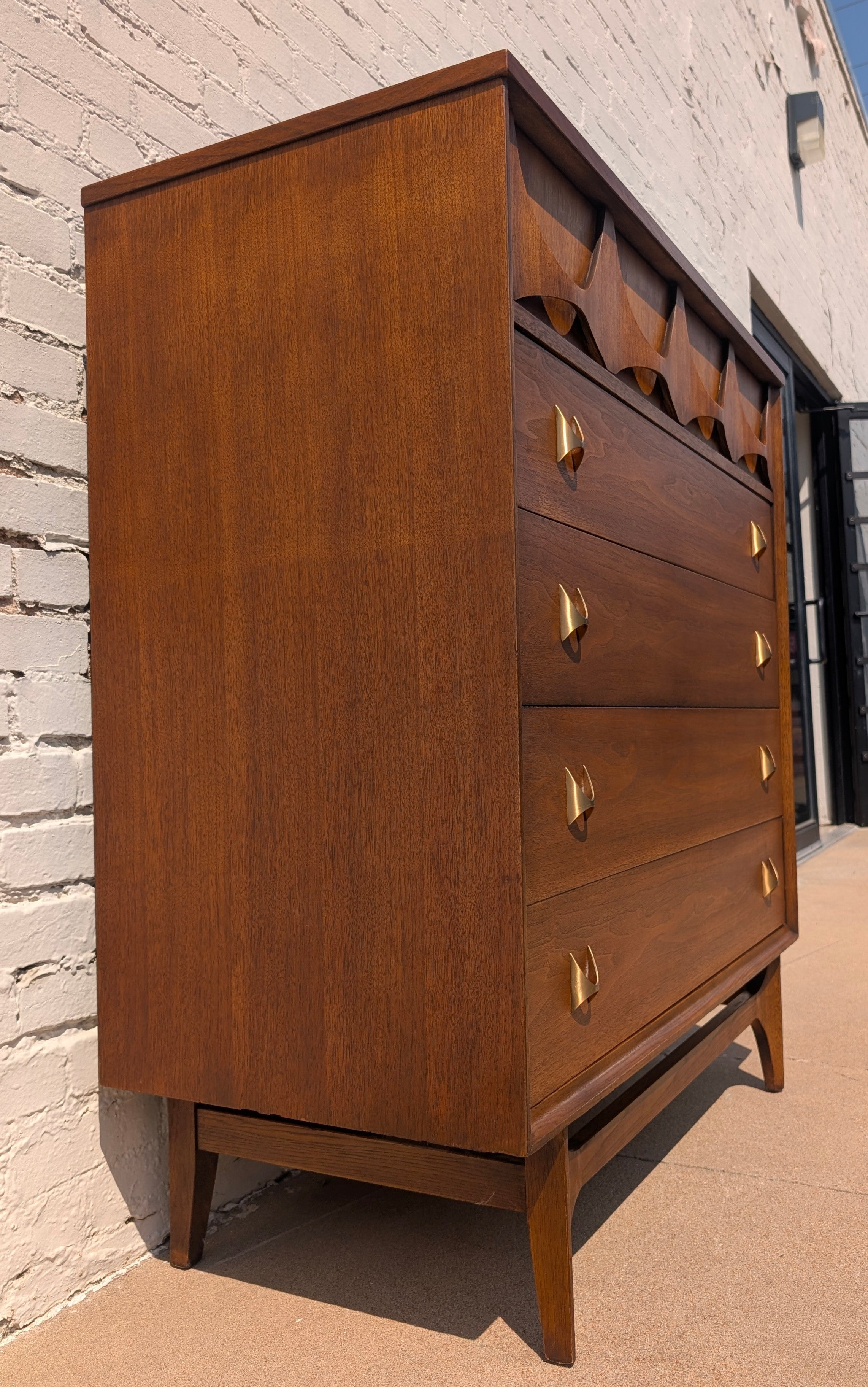 Mid Century Modern Broyhill Brasilia Walnut Dresser