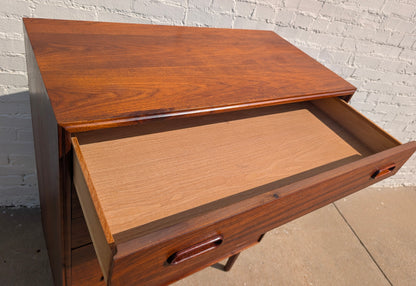 Mid Century Modern Walnut Dresser by Jack Cartwright for Founders
