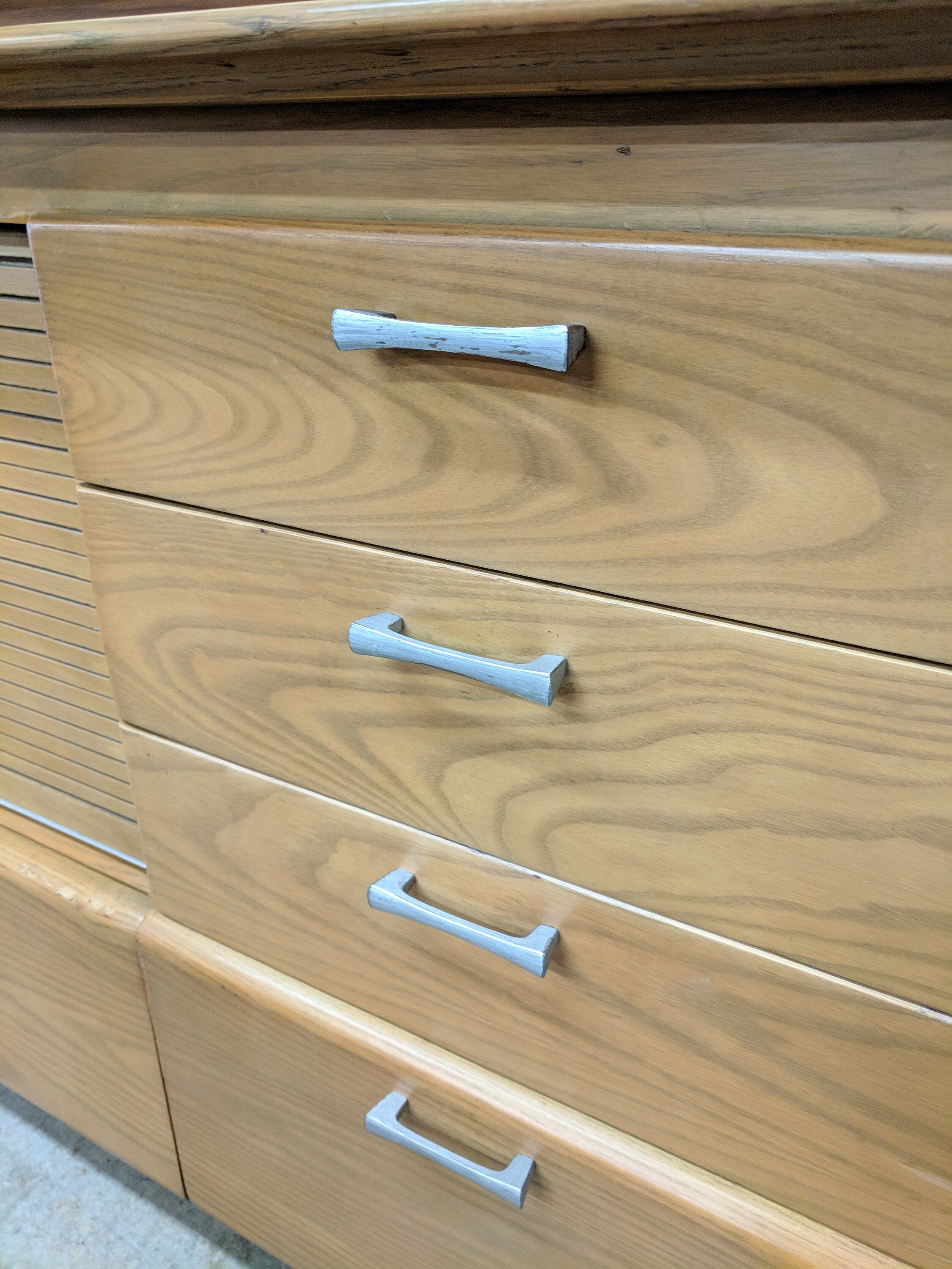Mid Century Modern Heywood Wakefield Buffet Hutch