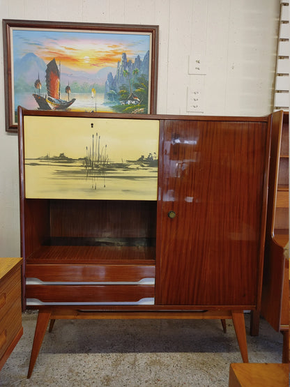 Mid Century Modern Italian Chest of Drawers