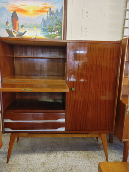 Mid Century Modern Italian Chest of Drawers