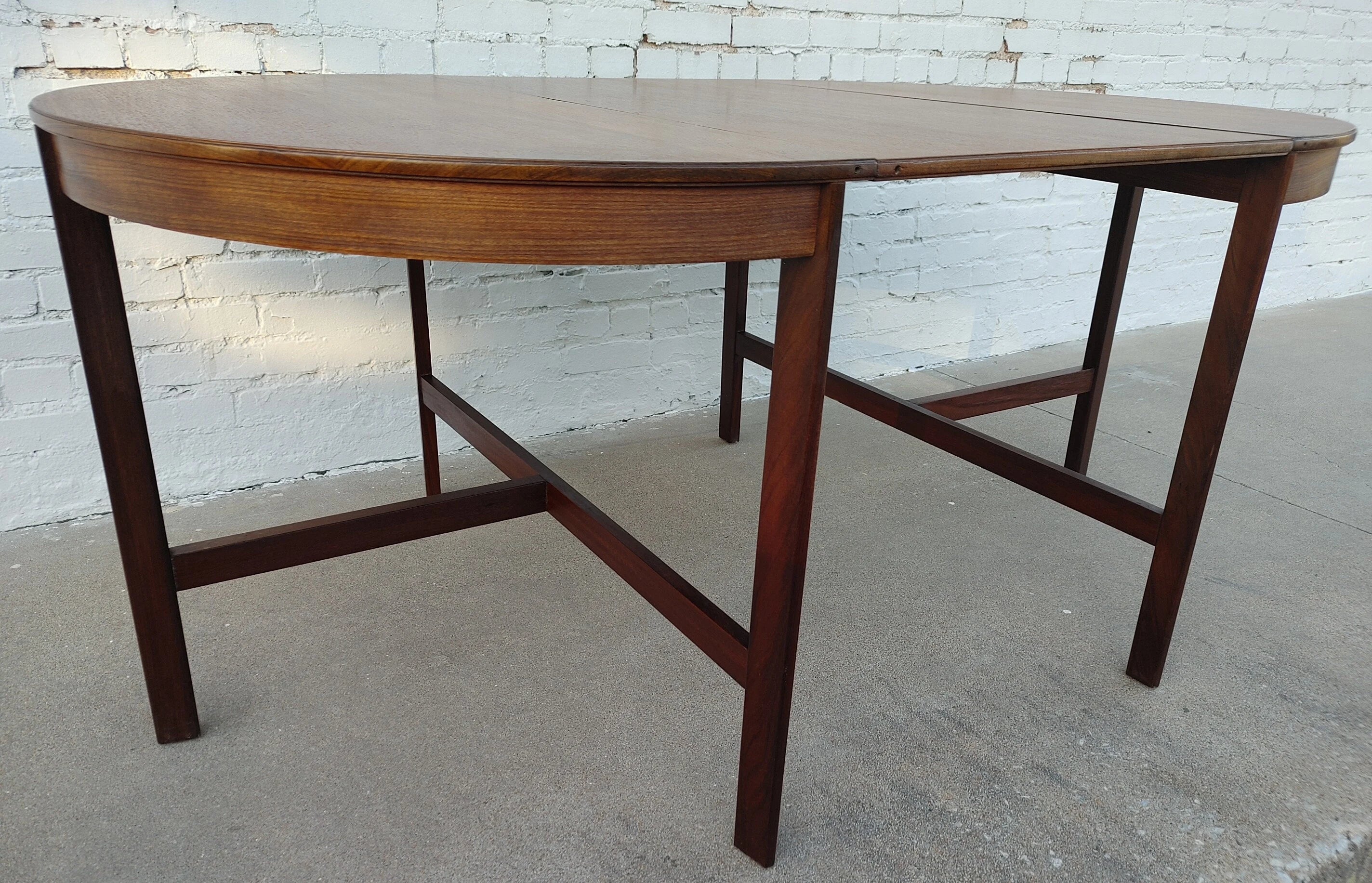 Mid Century Modern. Teak Drop Leaf Table