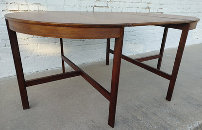 Mid Century Modern. Teak Drop Leaf Table