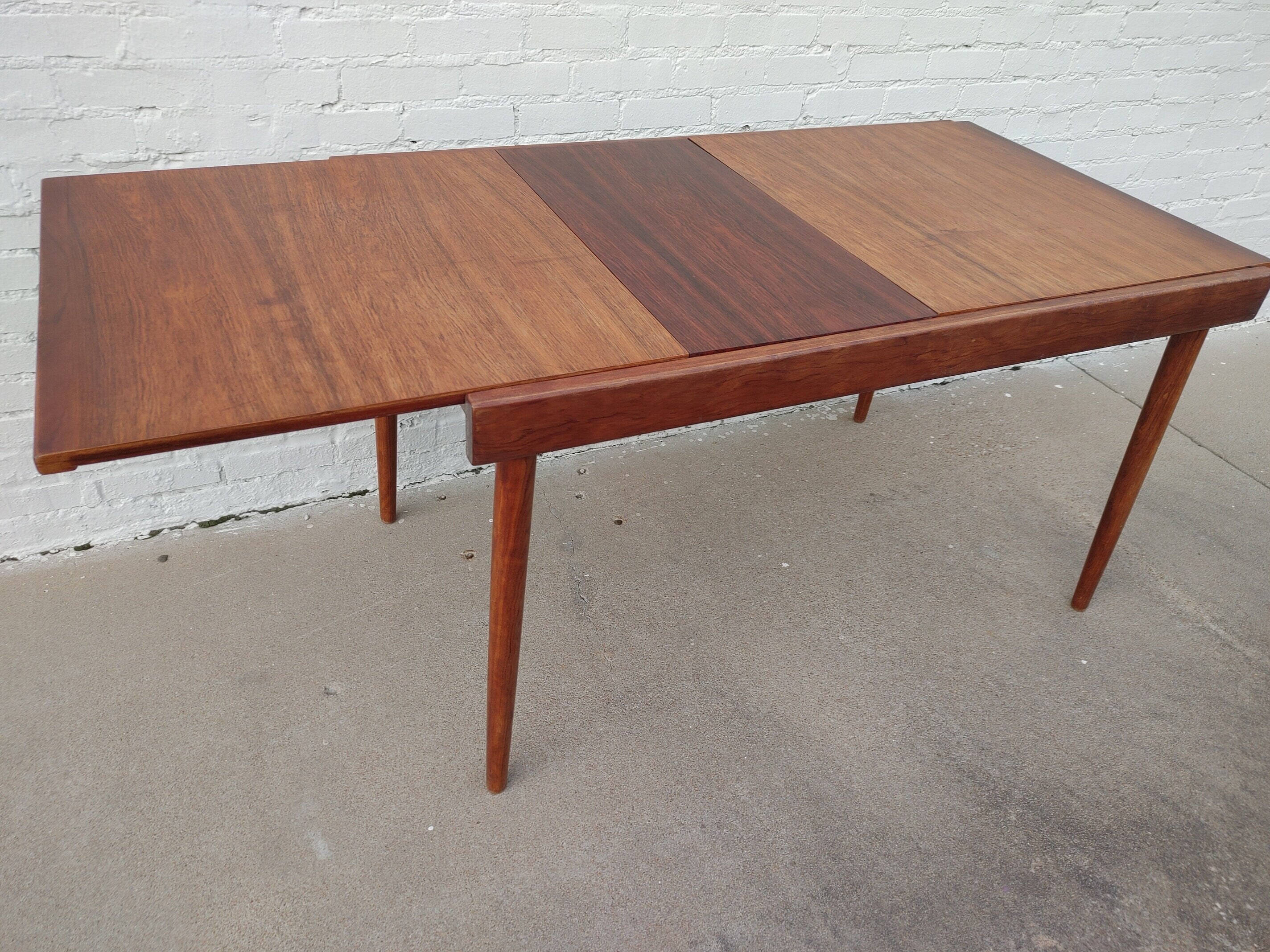 Mid Century Modern Rosewood Dining Table with Hidden Leaf