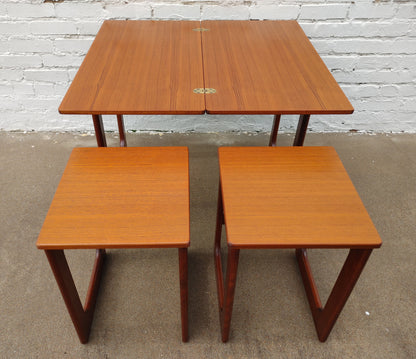 Mid Century Modern McIntosh Teak Extendable Table