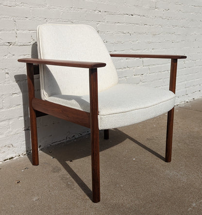 Mid Century Danish Modern Dokka Mobler Side Chair