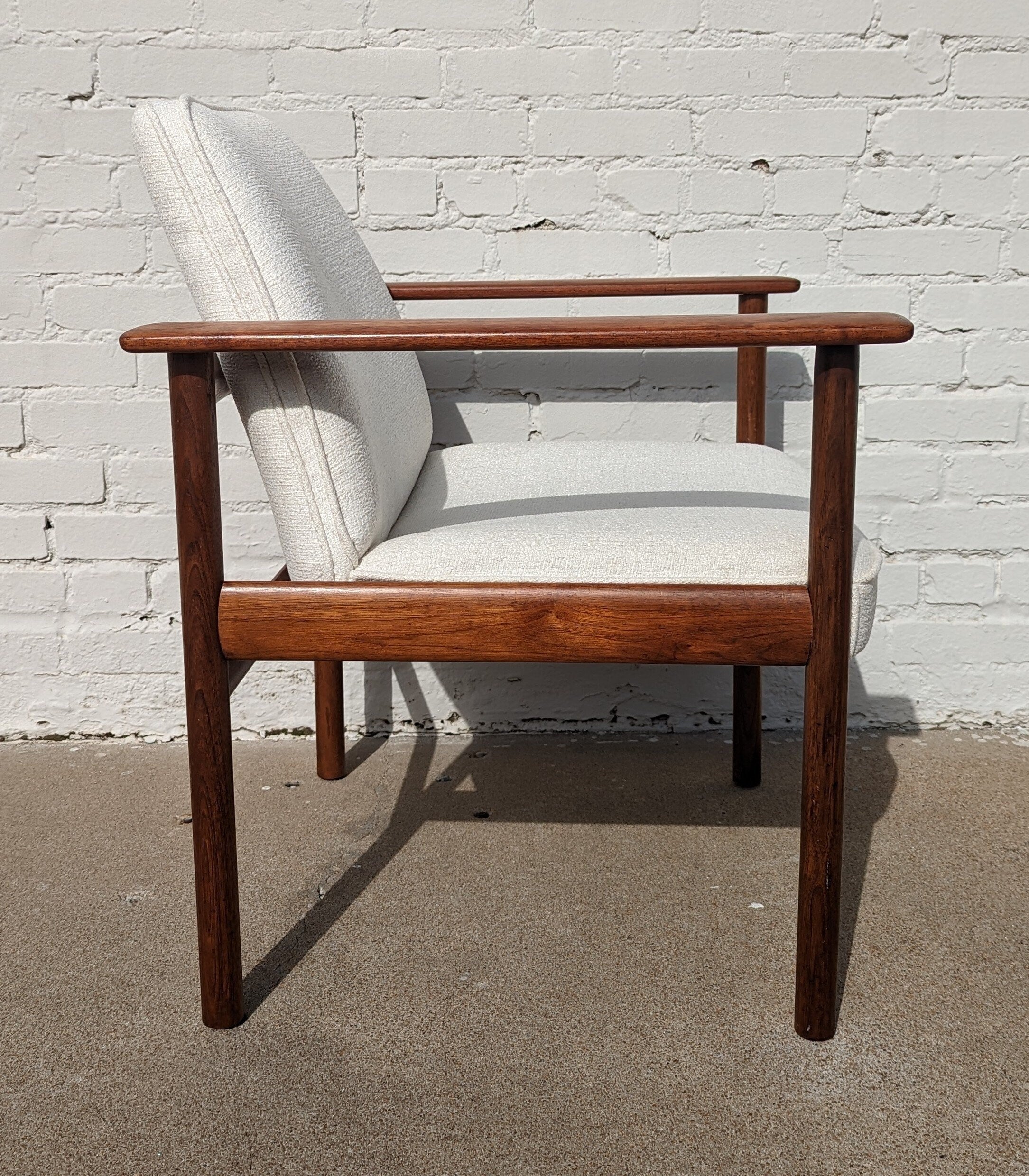 Mid Century Danish Modern Dokka Mobler Side Chair
