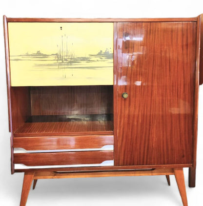 Mid Century Modern Italian Chest of Drawers