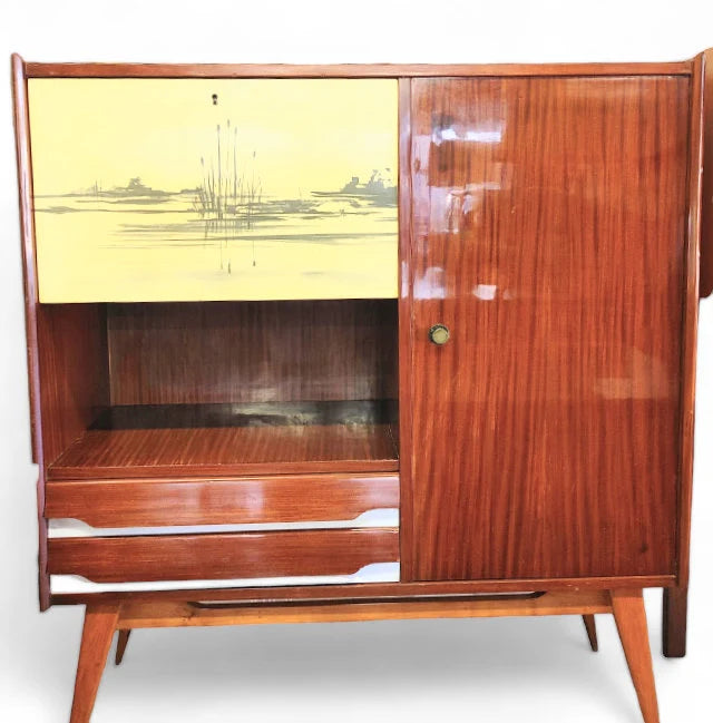 Mid Century Modern Italian Chest of Drawers