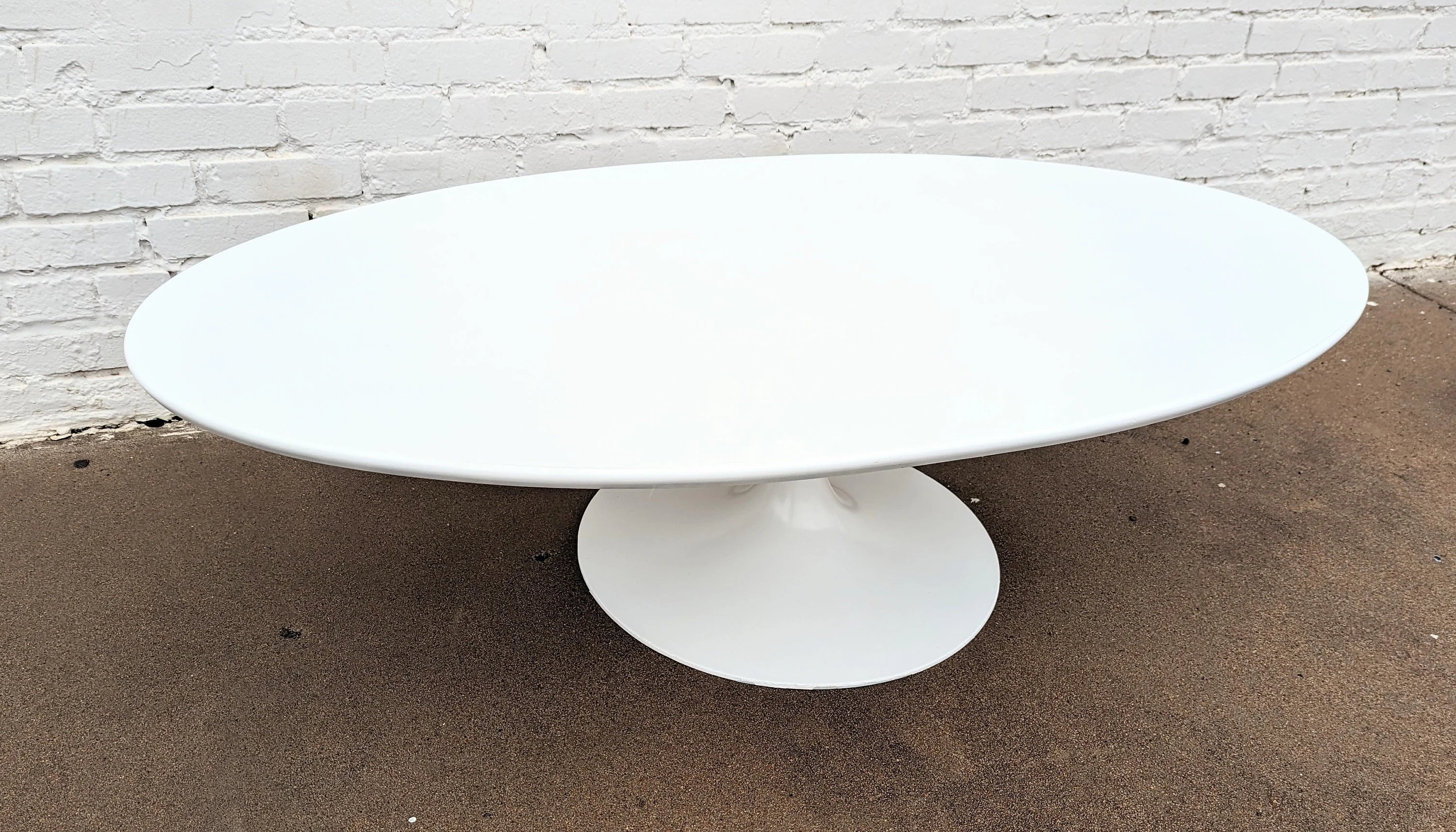 Mid Century Modern Burke Oval Coffee Table