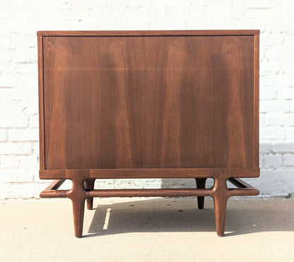 Mid Century Modern Henredon Walnut Cabinet