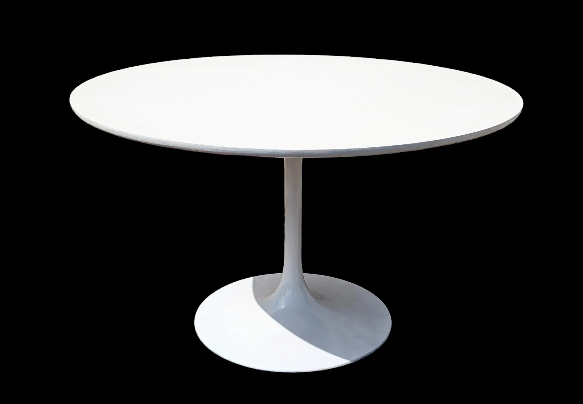 Mid Century Modern Burke Tulip Dining Table