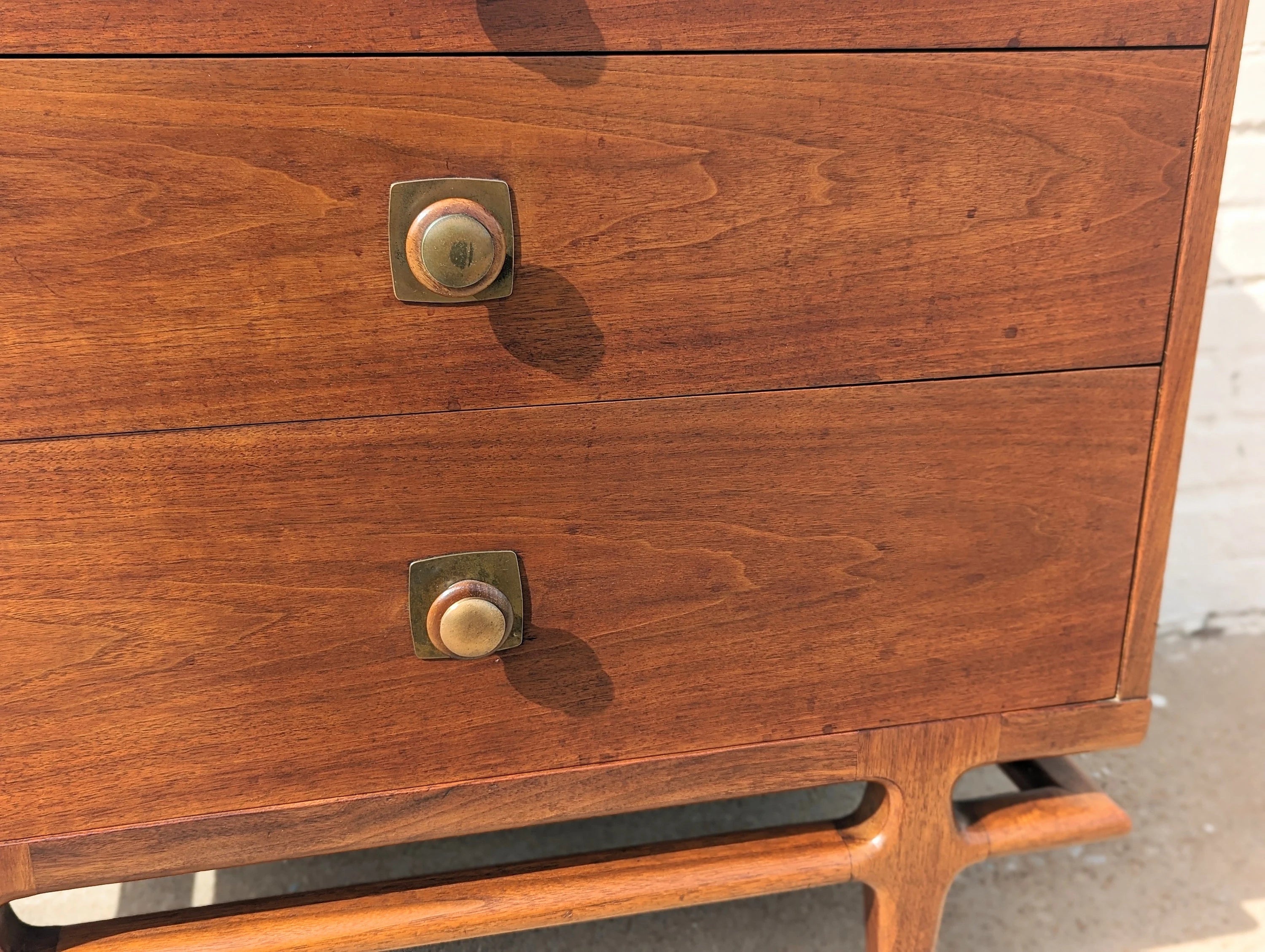 Mid Century Modern Henredon Walnut Cabinet