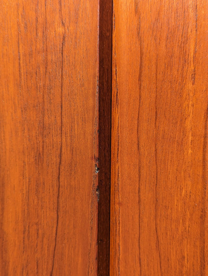 Mid Century Modern Danish Modern Teak Credenza In the Manner of Arne Vodder