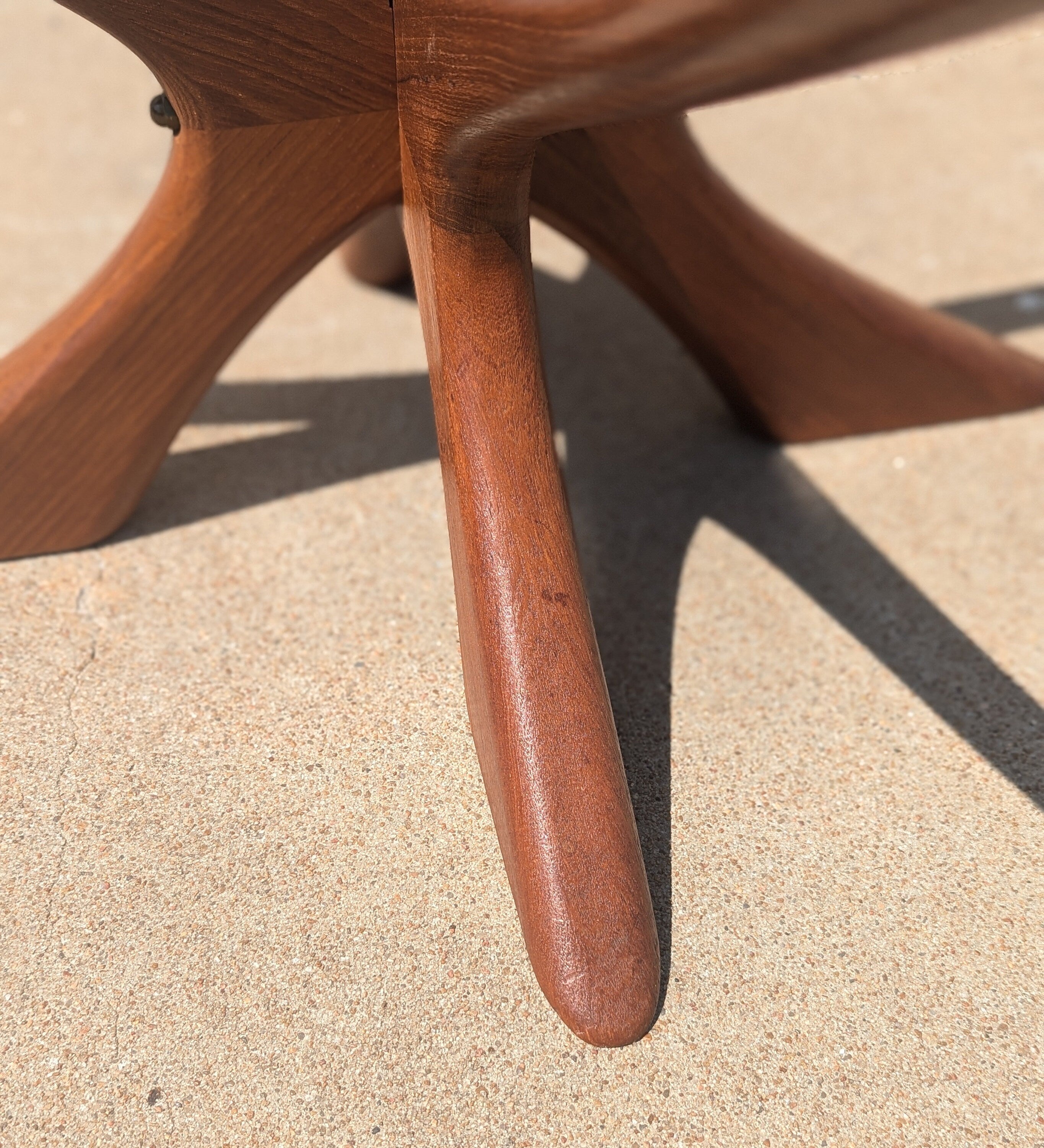 Mid Century Danish Modern Illum Wikkelso Coffee Table