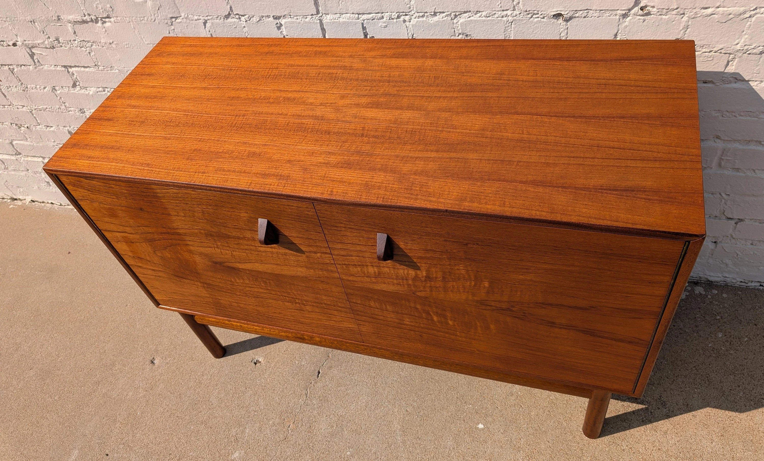 Mid Century Modern McIntosh Teak Cabinet