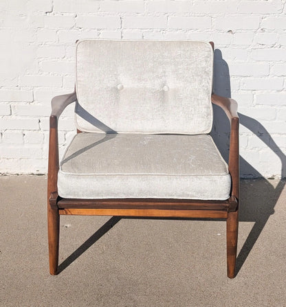 Mid Century Danish Modern Kofod Larsen Inspired Blade Chair